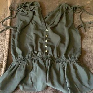 Fashion Nova Black sleeveless top